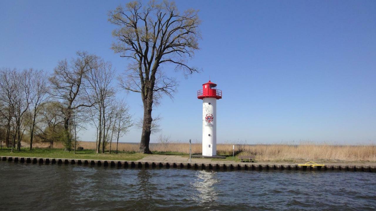 Fewo "Hafenblick" Ueckermunde Luaran gambar